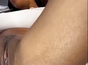 masturbación, orgasmo, squirting, amateur, negra-ebony, juguete, latino, a-solas, tetitas