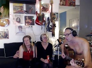 cul, gros-nichons, chatte-pussy, mature, milf, trio, femme-habillée-mec-nu, webcam, bizarre-weird, seins