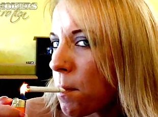 Spectacular Desire Moore Shares A Cigarette Fetish With A Guy