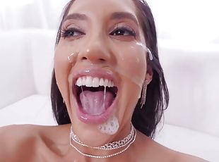 Chloe Amour - Exciting Latina Babe POV