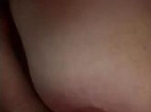 tetas-grandes, enorme, amateur, mamada, madurita-caliente, regordeta, cornudo, chupando