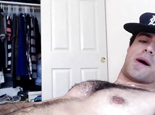 Cam Cum: Hairy straight daddy jerks off and cums