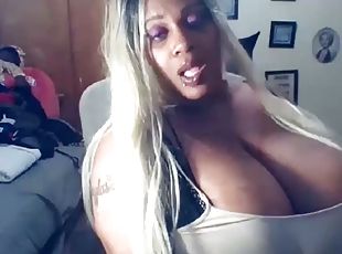 tetas-grandes, monstruo, amateur, negra-ebony, negra, regordeta, webcam, tetas, culazo, a-solas