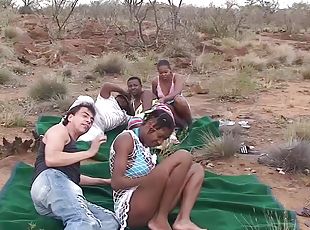 extremo, orgía, al-aire-libre, babes, negra-ebony, interracial, hardcore, sexo-en-grupo, primera-vez, africano