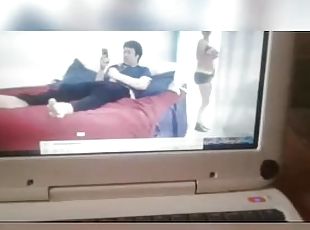 Llego Del Colegio Y Se masturba Viendo Porno