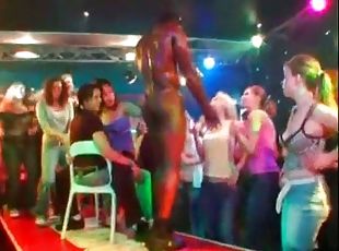 Dick addict party sluts giving BJs to strippers