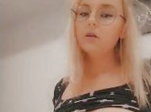 tetas-grandes, gafas, amateur, rubia, mona, a-solas