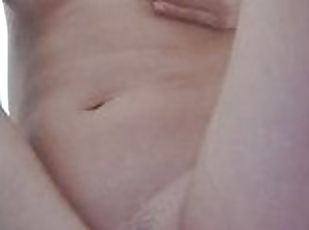 baignade, masturbation, amateur, babes, douche, solo, petits-seins