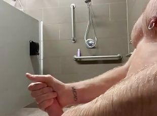 bañando, amateur, chorro-de-corrida, gay, ducha, musculada, exhibicionista, tatuaje