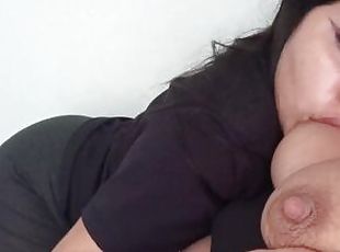 tetas-grandes, amateur, lesbiana, latino, mamá, leche, lactando, chupando