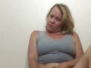 masturbarsi, orgasmi, fichette, amatoriali, mammine-mature, bionde, solitari