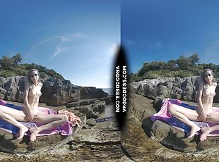 masturbation, en-plein-air, public, ados, plage, blonde, solo, petits-seins