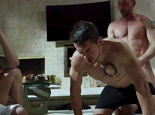 anal, gay, bdsm, trio, kinky, fétiche, tabou, domination, tatouage