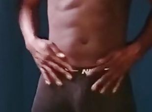 masturbation, amateur, ejaculation-sur-le-corps, ébène, gay, branlette, black, secousses, solo, musclé