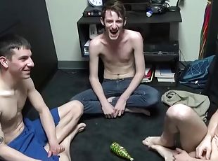 A Group Of Twinks Start A Sex Game  The Loser For Will Enjoy All The Cocks Around Him - REALITY DUDES