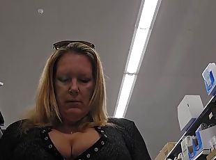 gros-nichons, tricherie, masturbation, orgasme, pisser, public, femme, jouet, hardcore, belle-femme-ronde