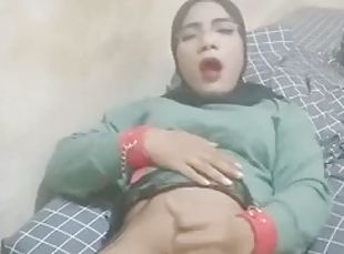 Indonesian Asian shemale cum