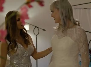 Shemale bride fucks her busty bridesmaid before the wedding