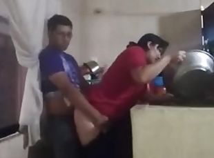 posisi-seks-doggy-style, isteri, amatir, remaja, gambarvideo-porno-secara-eksplisit-dan-intens, sudut-pandang, dapur, bersetubuh