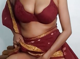 Indian Maid Masturbation With Saree Juicy Pussy With Big Boobs