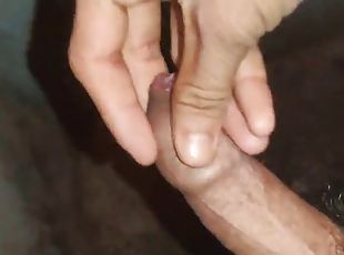 penis-besar, homo, handjob-seks-dengan-tangan-wanita-pada-penis-laki-laki