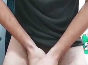 poilue, masturbation, pisser, amateur, ejaculation-sur-le-corps, gay, jeune-18