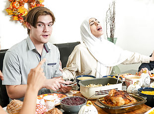 Thanksgiving dinner with Arab young guest