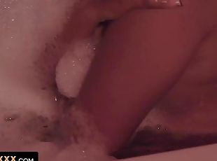 Sexy bath with 2 curvy african babes