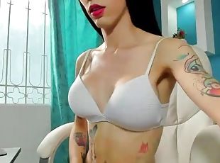 transsexuelle, jeune-18, tatouage
