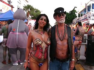 Nude Girls With Only Body Paint Out In Public On The Streets Of Fantas