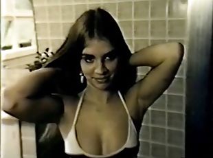 tua, gambarvideo-porno-secara-eksplisit-dan-intens, latina, lebih-tua, berambut-cokelat