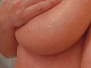 bañando, tetas-grandes, orgasmo, amateur, babes, casero, latino, paja, rubia, tetas