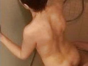 baignade, levrette, amateur, fellation, couple, petite-amie, ejaculation, pute, douche, brunette