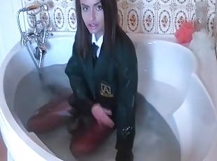 cul, gros-nichons, masturbation, ados, collège, blonde, solo, jacuzzi, uniformes, colocataires