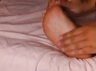 amateur, massage, belle-femme-ronde, pieds, fétiche, solo, tatouage