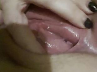 masturbación, orgasmo, coño-pussy, amateur, chorro-de-corrida, juguete, universidad, a-solas, húmedo, tatuaje