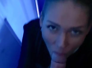 offentlig, amatør, blowjob, stor-pikk, pov, toalett, tjekkisk, brunette