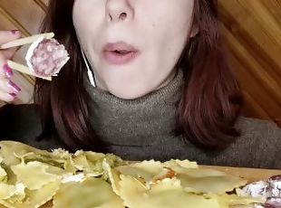 ASMR MUKBANG FEEDERISME raviolis épinards ricotta