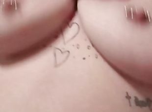 culo, tetas-grandes, amateur, madurita-caliente, regordeta, morena, tatuaje, calientapollas