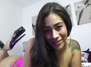 culo, tetas-grandes, amateur, pies, webcam, fetichista, a-solas, morena, tatuaje, tacones