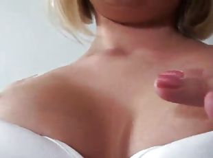 orgasme, vagina-pussy, anal, blowjob-seks-dengan-mengisap-penis, gambarvideo-porno-secara-eksplisit-dan-intens, permainan-jari, berambut-pirang, fetish-benda-yang-dapat-meningkatkan-gairah-sex, dicukur, cowgirl-posisi-sex-wanita-di-atas-pria