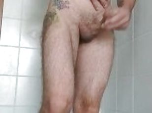 masturbation, amateur, ejaculation-sur-le-corps, énorme-bite, branlette, sperme, solo, banane, tatouage, bite