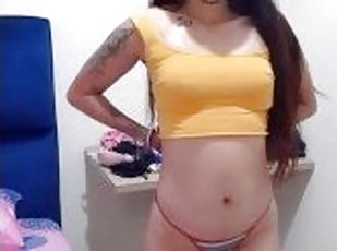 Cambiandome de ropa para mi ex novio