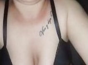 cul, gros-nichons, masturbation, orgasme, amateur, fellation, tatouage, seins-flasques