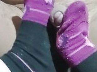 masturbation, amateur, ados, latina, couple, pieds, fétiche, branlette-avec-les-pieds, réalité