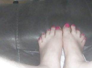 Feet wiggling and hairy legs 7/30/2021