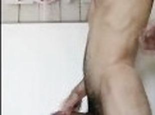 masturbation, amateur, ejaculation-sur-le-corps, gay, branlette, ejaculation, européenne, euro, solo, salle-de-gym