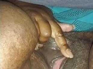 masturbación, orgasmo, squirting, amateur, negra-ebony, regordeta, a-solas