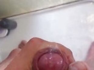 baignade, masturbation, amateur, ejaculation-sur-le-corps, point-de-vue, douche, solo