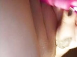 gros-nichons, masturbation, orgasme, chatte-pussy, amateur, mature, jouet, belle-femme-ronde, solo, humide